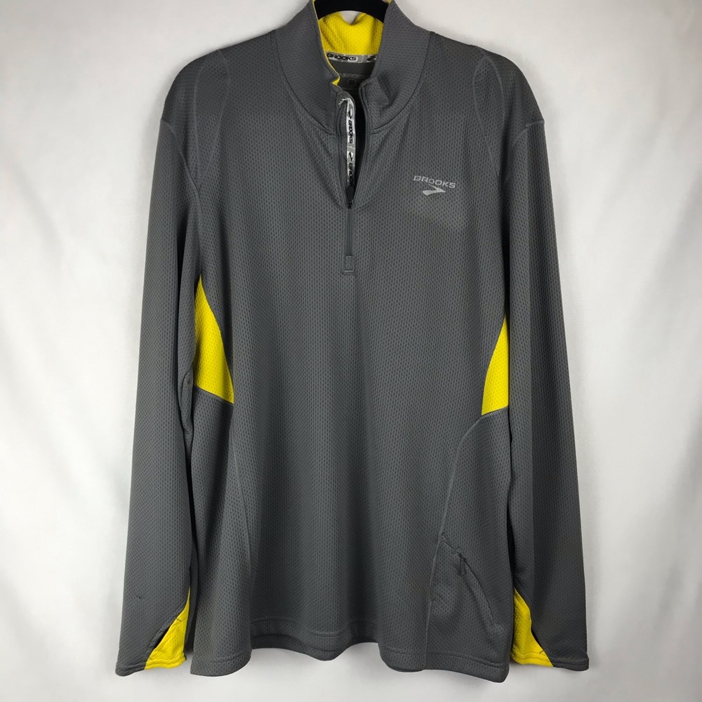 Brooks Men's Gray and Yellow Performance Shirt